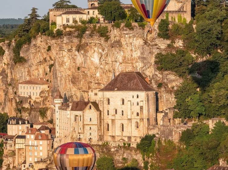 Décollage de montgolfières à Rocamadour Lot Tourisme - Teddy Verneuil 180816-083936