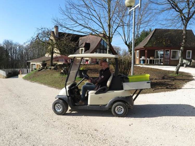 La golf-car, toujours prête !