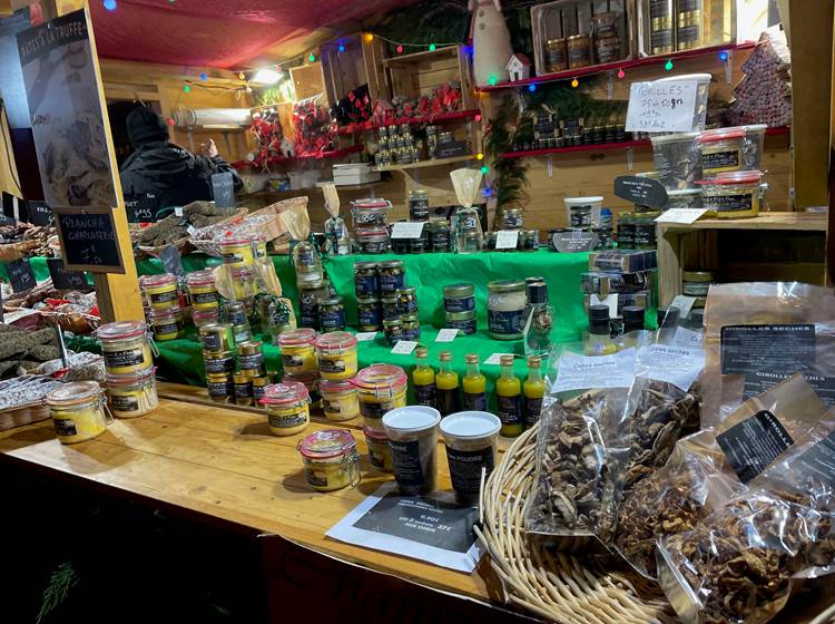 foie-gras-truffe-marché-de-noël-sarlat-dordogne