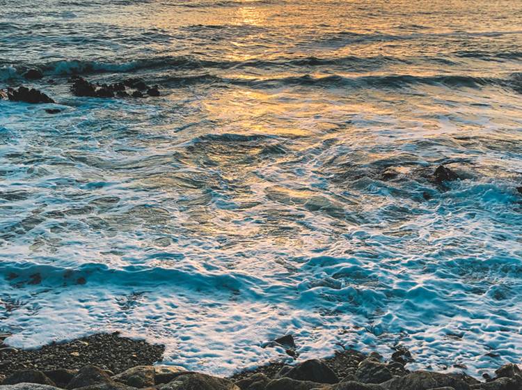 La corniche de Bénodet au coucher du soleil
