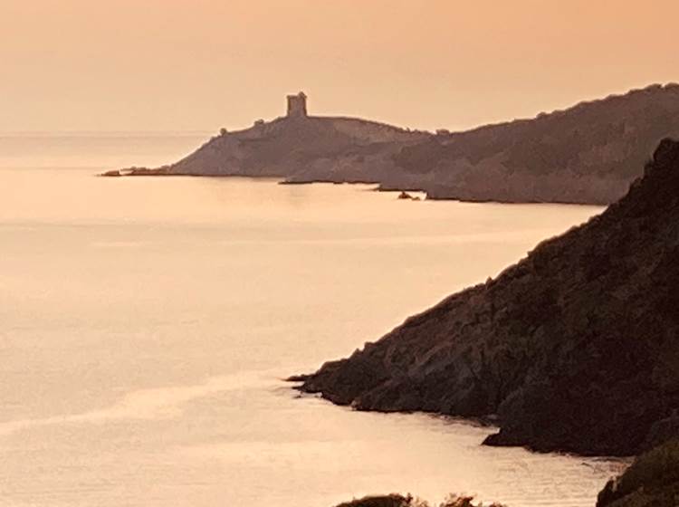 Promenade d'Umigna au coucher du soleil