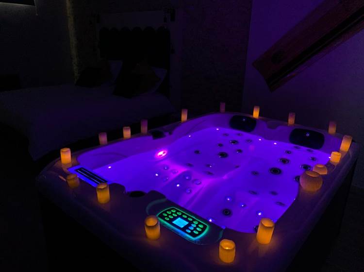 Photos bougies jacuzzi violet