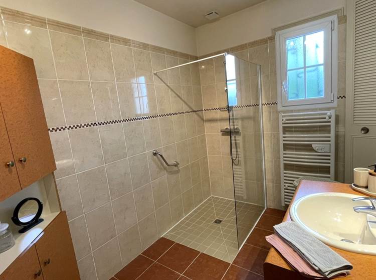 Salle de bain, rez-de-chaussée