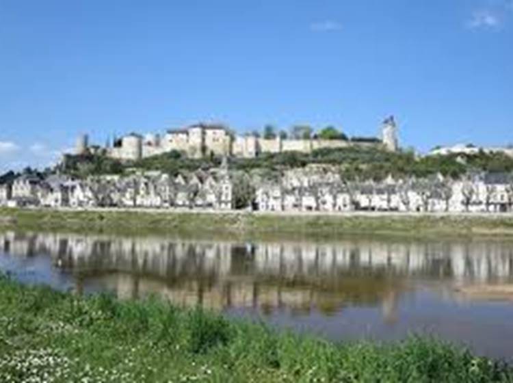 forteresse-de-chinon-gite-jacuzzi