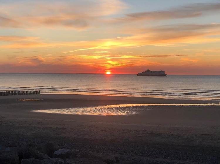 coucher de soleil ferry Calais