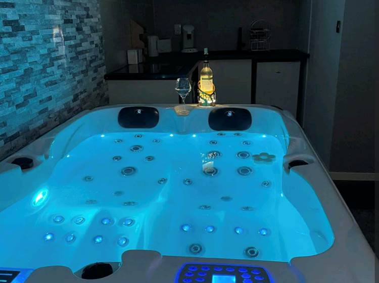 Jacuzzi