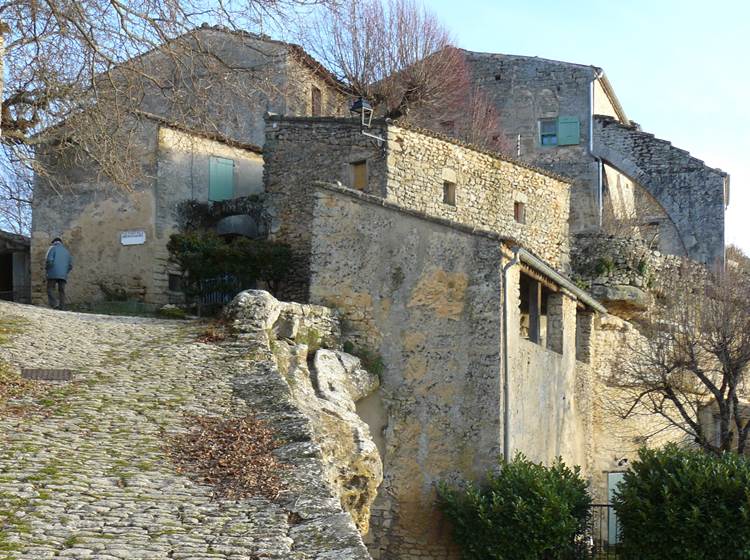 Village de Sivergues en Provence