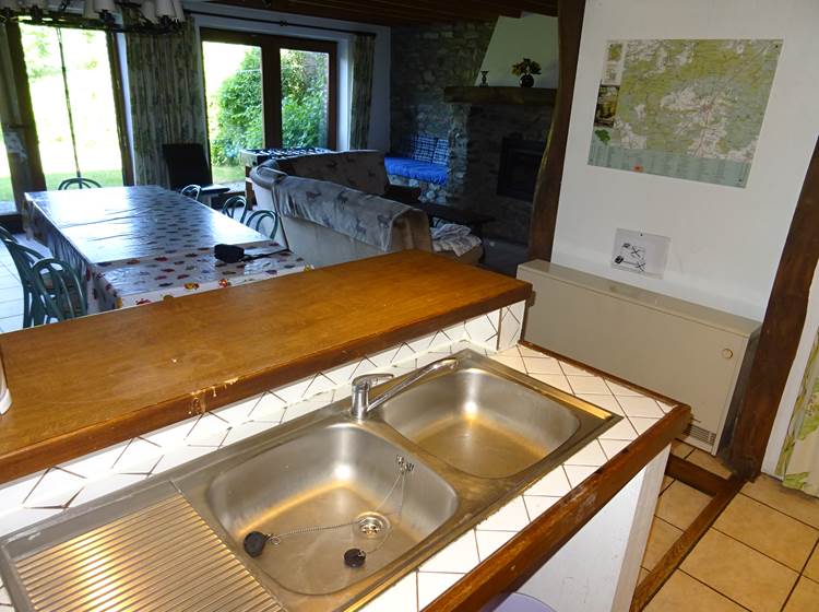 cuisine et salon gîte 1