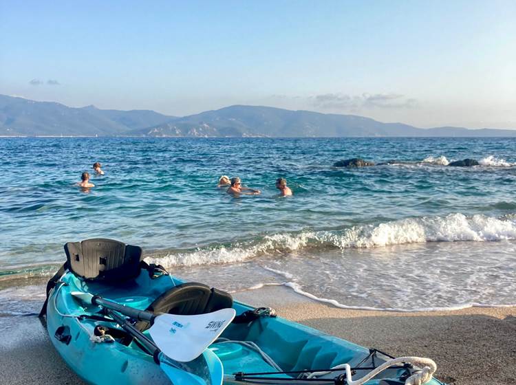 Abbartello kayak Corse coucher de soleil Golfe du Valinco