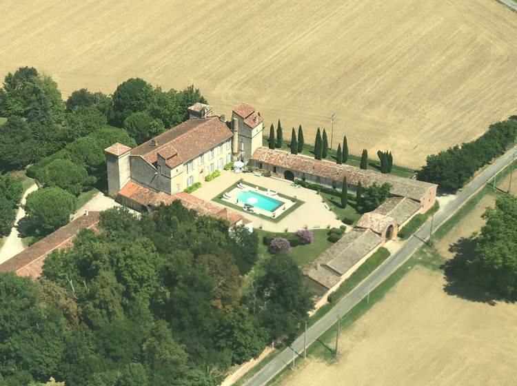 Le Château d'Issus (25 mn de Toulouse)