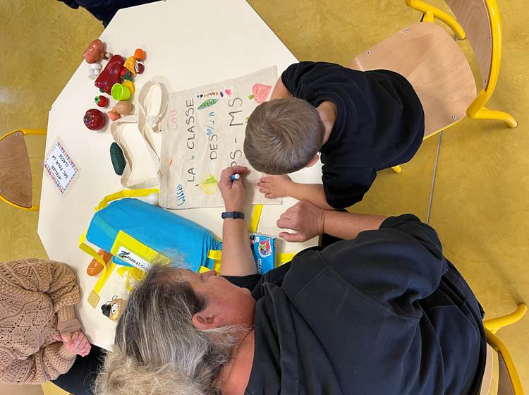 Classe de maternelle accueillie lors des journées du goût