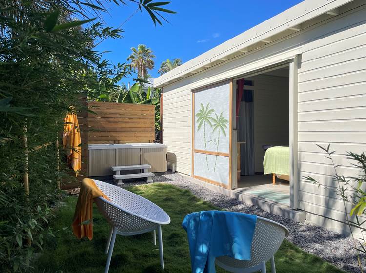 Iguane House villas & Micro Spa : entre jardin zen et espace dédié aux massages, notre micro spa saura prendre soin de vous