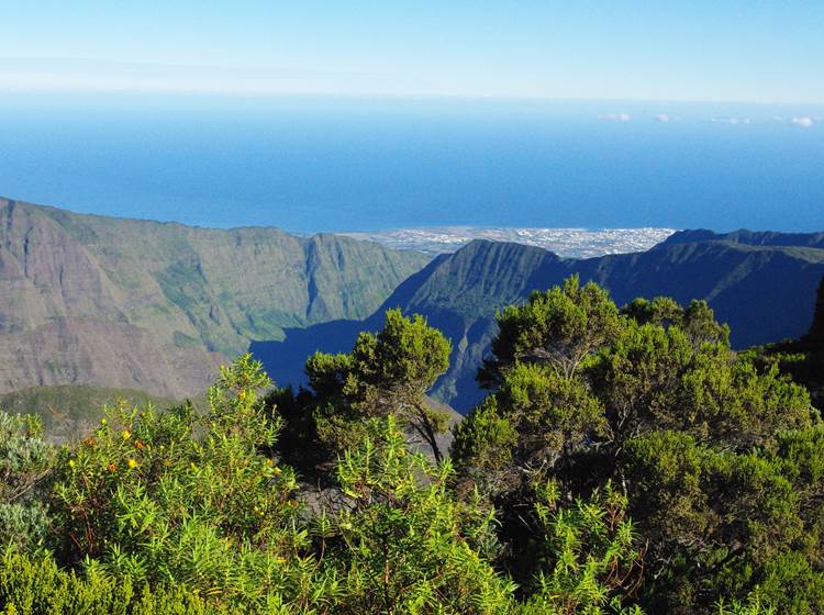 Le Port vue la Roche Ecrite