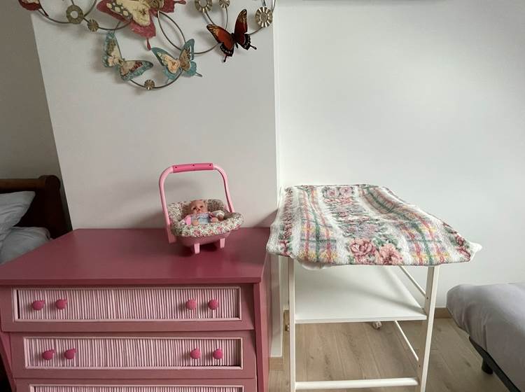 Table à langer, chambre famille, 1er étage