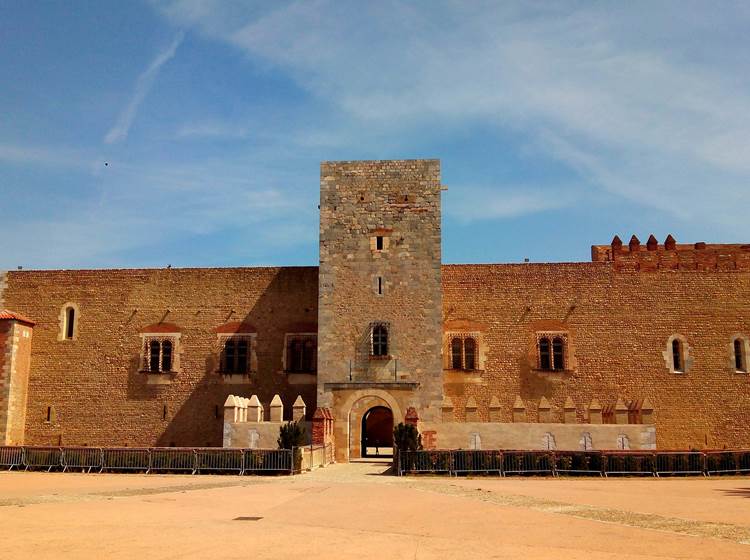 castle-1651768_1920