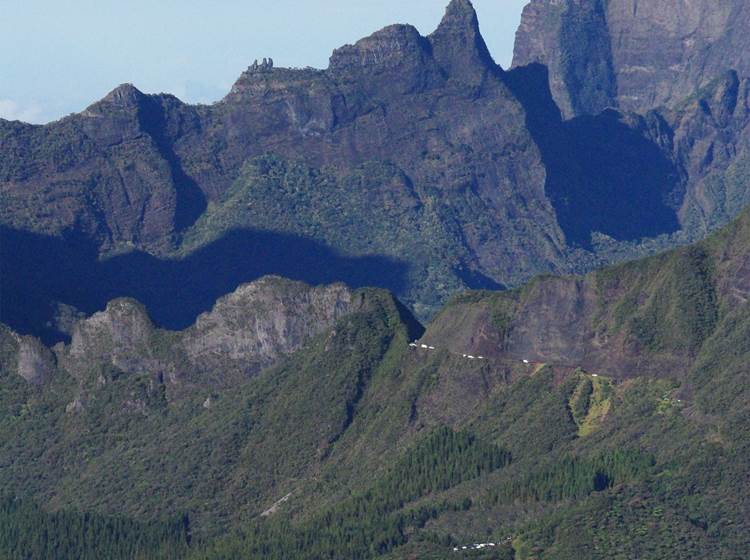 Route du col des Boeufs (vue de la Roche Ecrite)