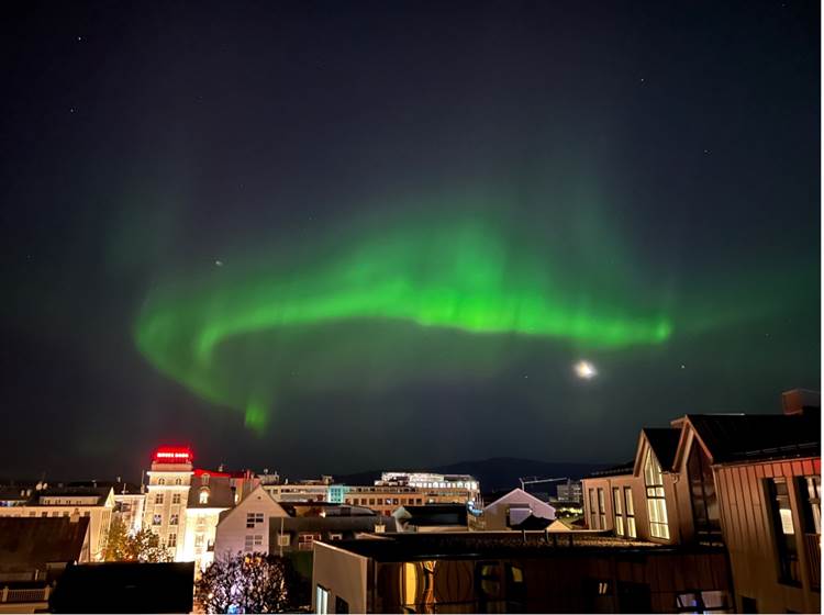 Aurores boréales à Reykjavik en Islande - septembre 2024