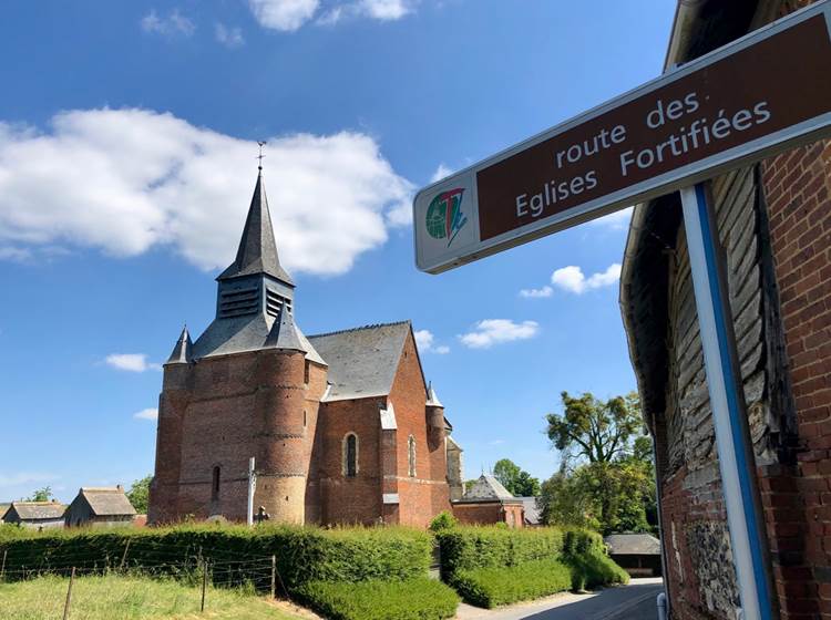 Les eglises fortifiées