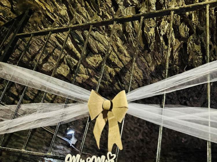 décoration ruban au château féodal de la roche-en-ardenne