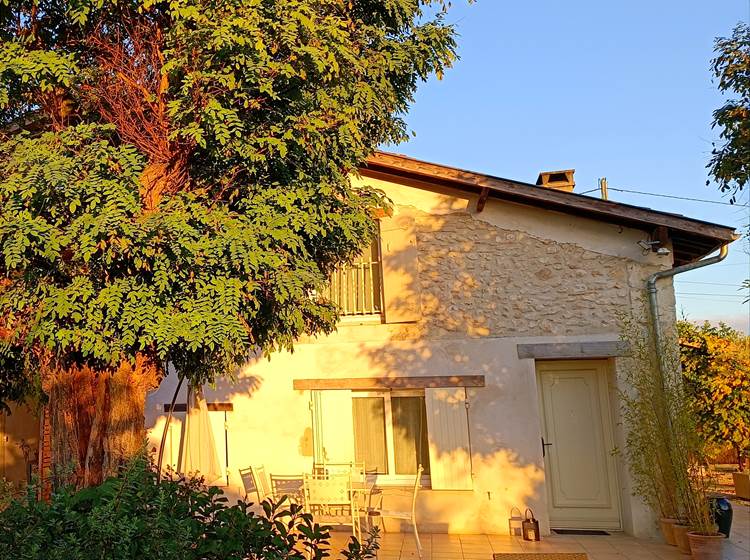 Gîtes, chambre d'hôtes et table d'hôtes gastronomique à Casteljaloux Lot et Garonne, piscine, jacuzzi et spa cure thermale