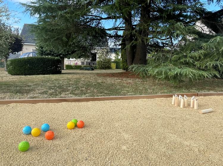 Boules enfants et quilles finlandaises