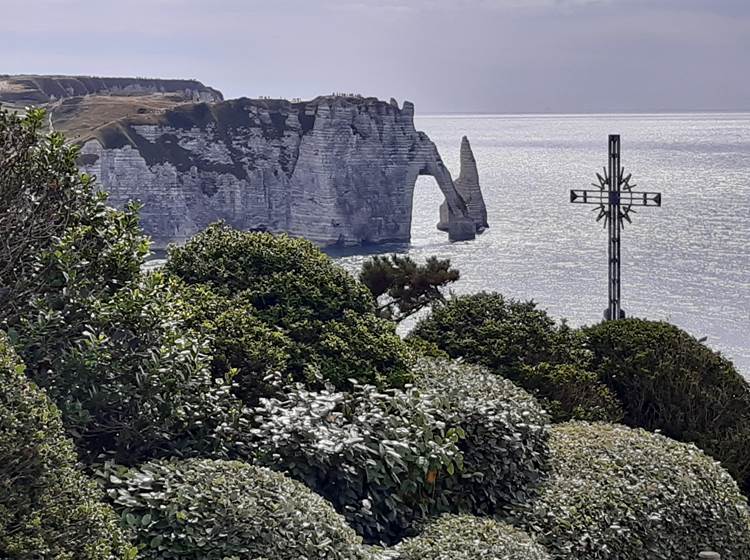 Vue depuis les Jardins d'Etretat.