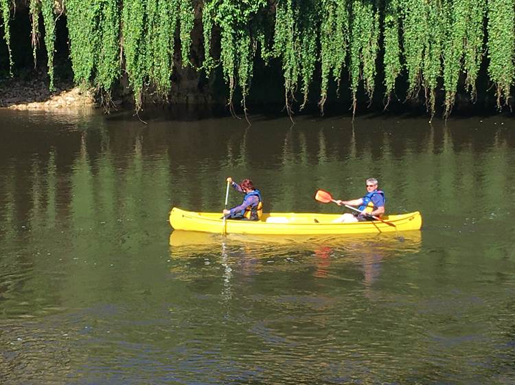canoë 2,3,4,4 places sur la vézère
