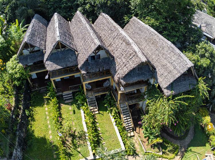 Vue aérienne du Rofia Lodge Nosy Be