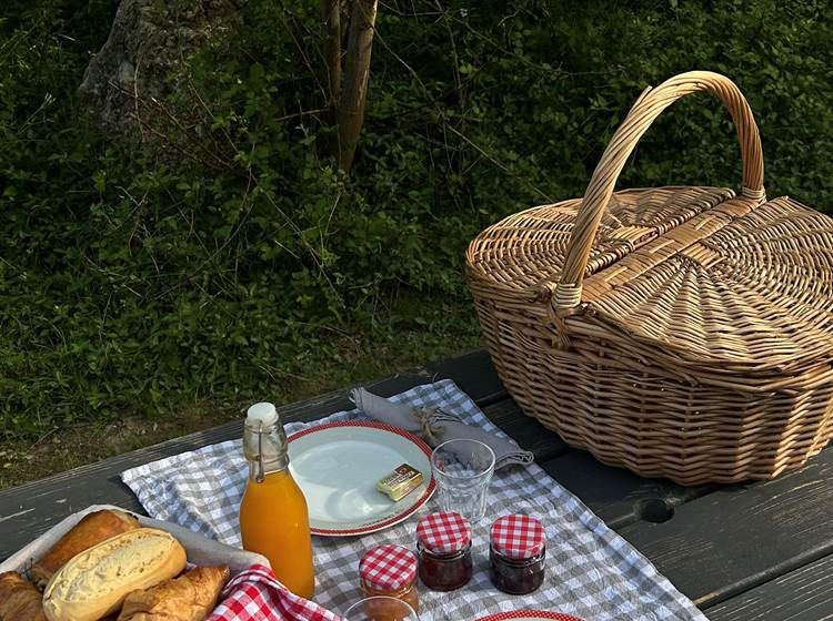 Le Bulle "Une parenthèse enchantée" : un délicieux petit déjeuner pour un réveil tout en douceur.