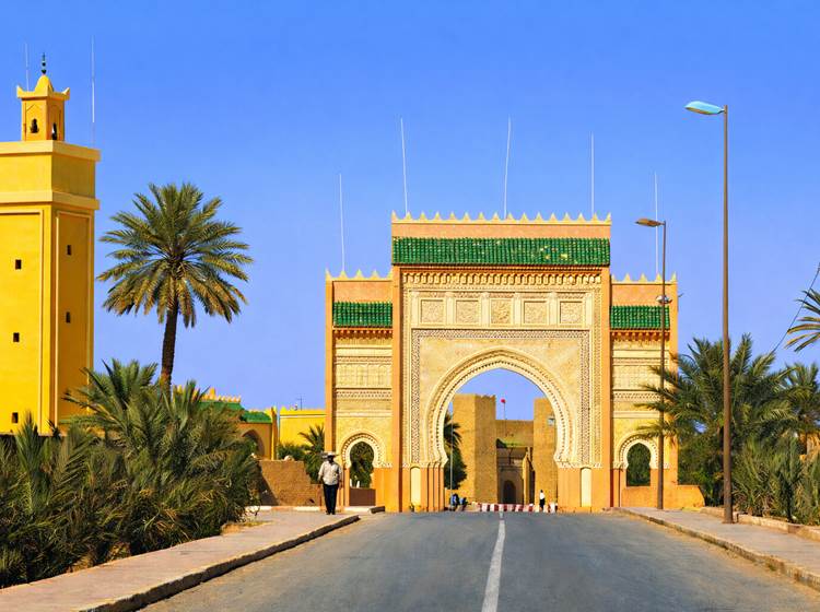 La porte de Rissani, l'une des plus belles du Maroc