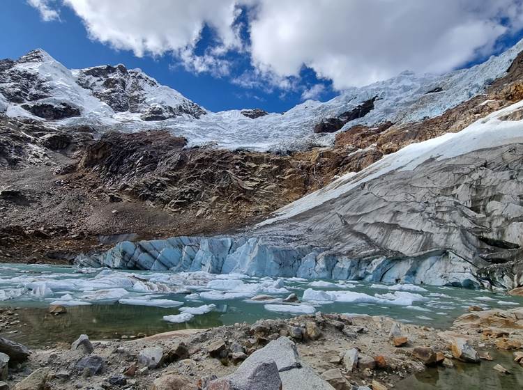 Laguna congelada o Rocotuyoc