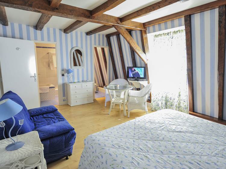 Villa Ric, chambres climatisées à Saint-Céré proche Padirac et Rocamadour
