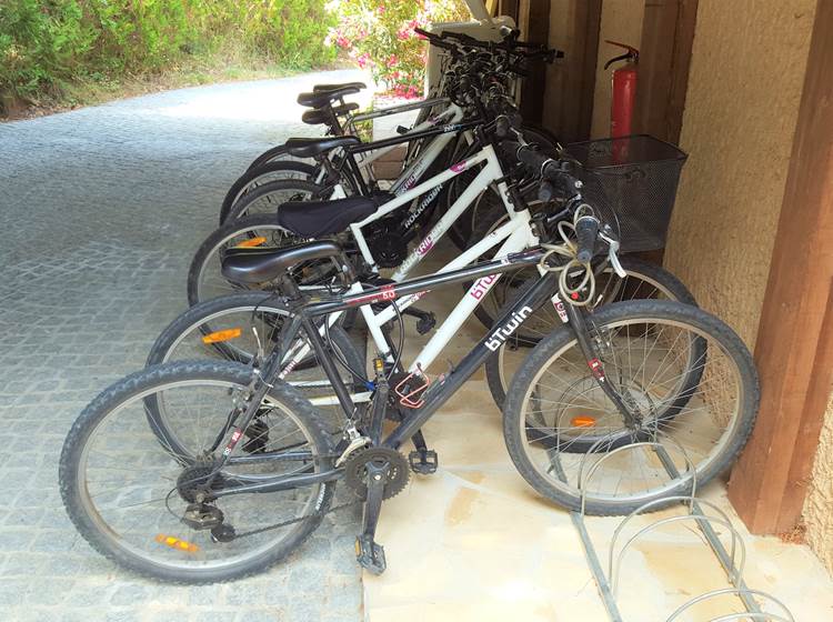vélos à disposition villa les hespérides à grimaud