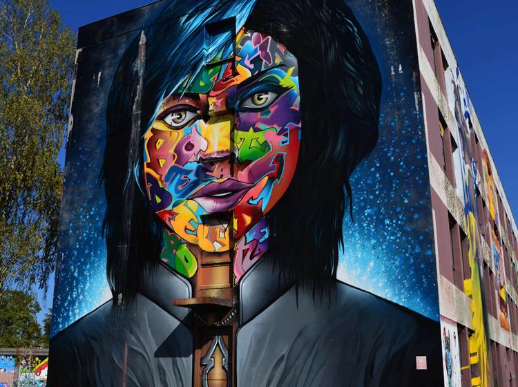 femme-street-art-2019-scaled