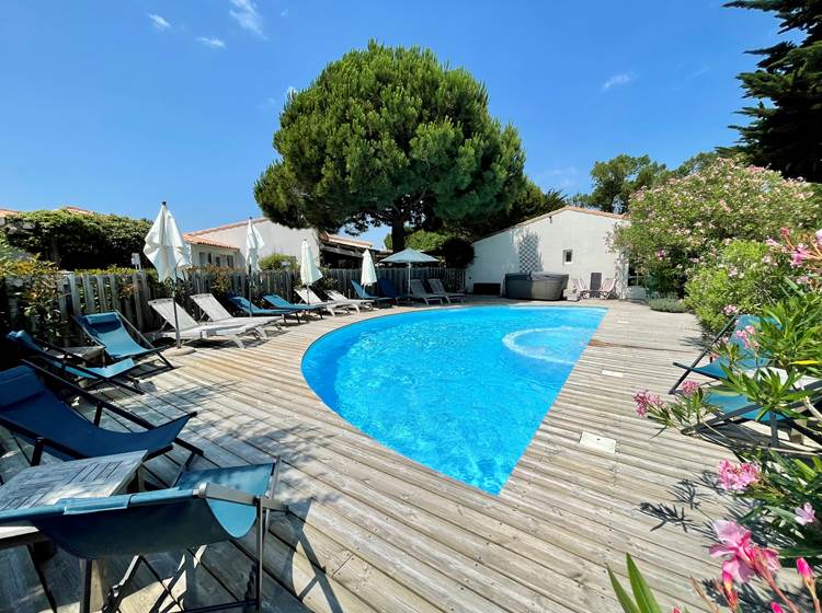 Piscine et Bain à remous