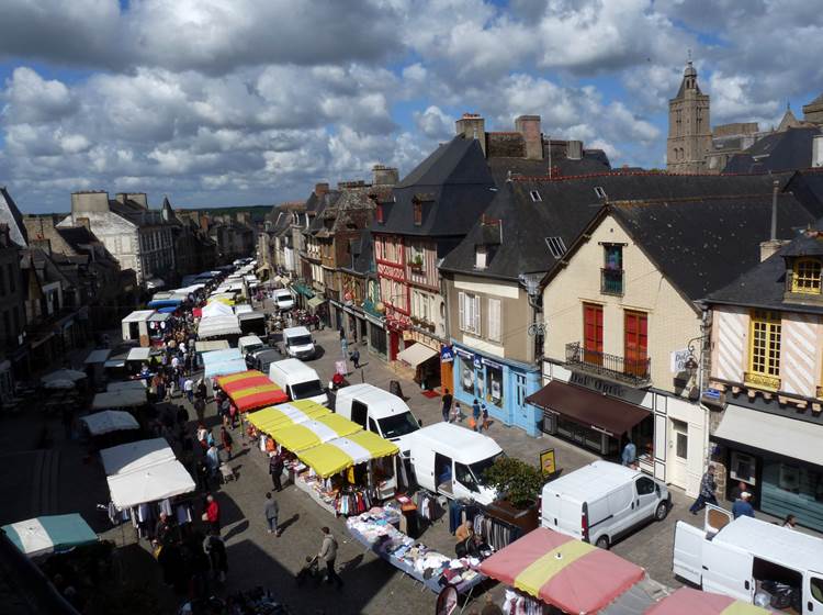 Samedi , le marché