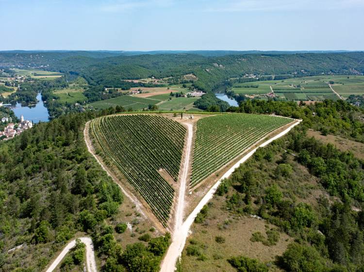Vue drone sur les hauteurs d_Albas © Lot Tourisme - Cyril Novello