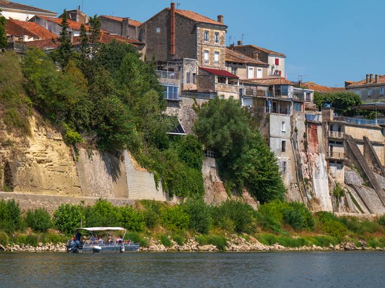 La vue magnifiques du site remarquable des quais de Tonneins