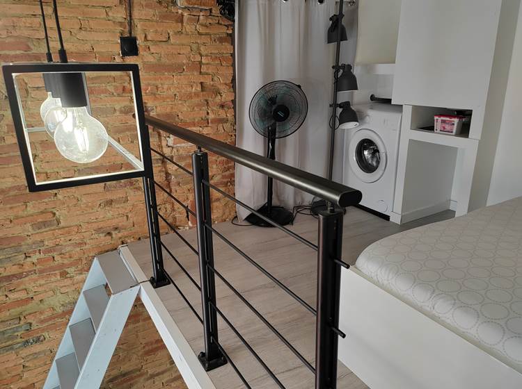 Mezzanine avec machine à laver