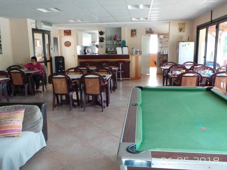 Bar, restauration et jeux