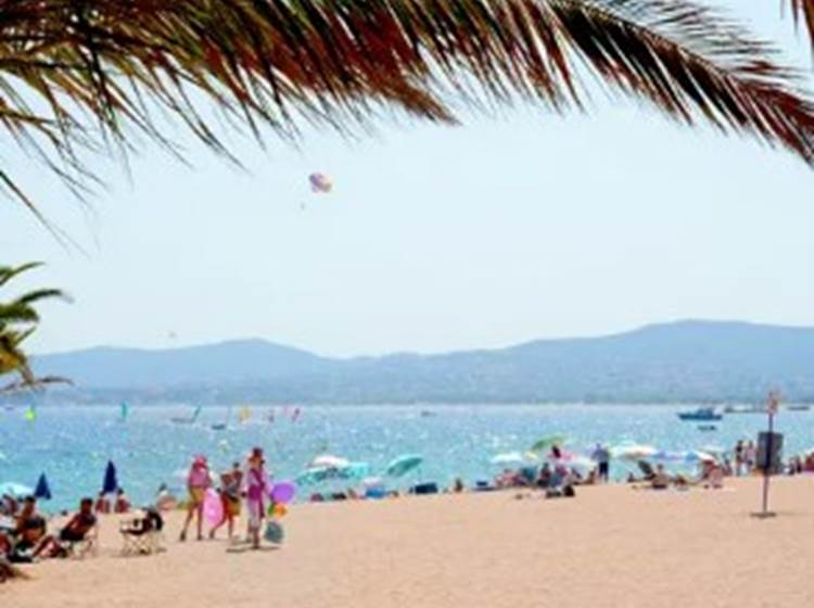 Fréjus Plage (au bout de la rue)