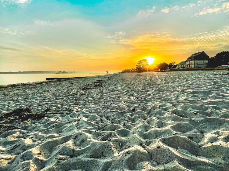 Coucher de soleil sur la plage de Kerleven La Forêt-Fouesnant