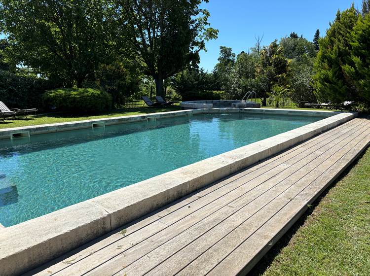 Piscine extérieure au sel