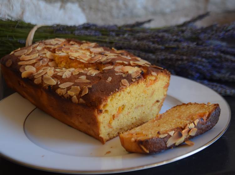 Cake aux abricots maison, un délice