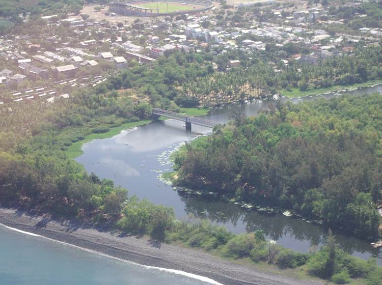 Etang St Paul (vue depuis ULM)