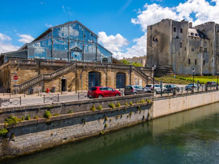 Niort-Les halles-Hebergement-maison d'hotes