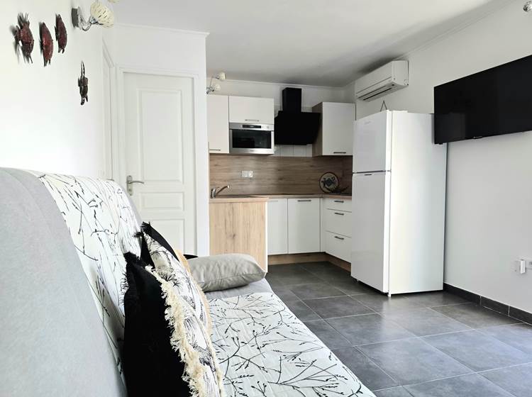 appartement-roya-bleu-azur-saint-florent