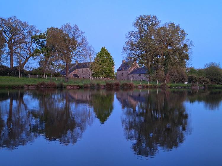 Vue de l'étang de pêche