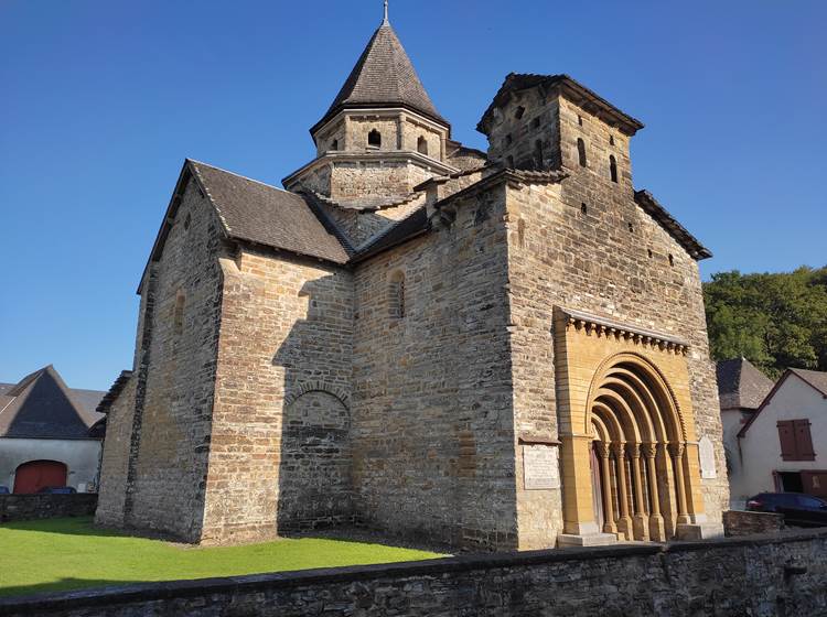 L'Hôpital Saint-Blaise dans les Pyrénées Béarnaises