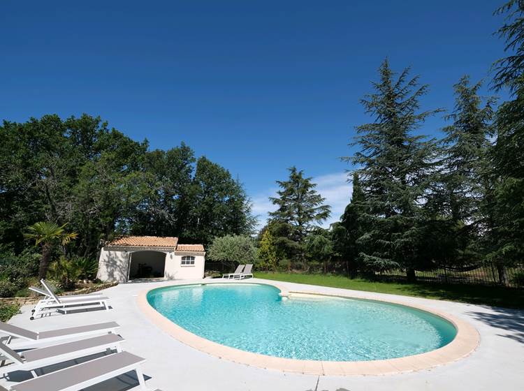 gîte avec piscine